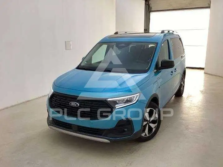 2025 Ford Tourneo