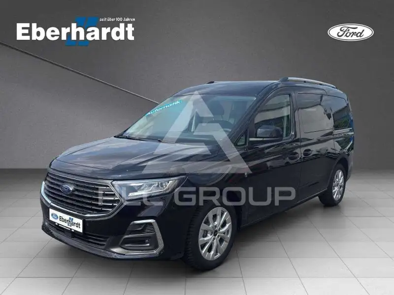 2025 Ford Tourneo