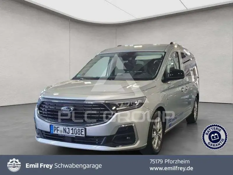 2025 Ford Tourneo