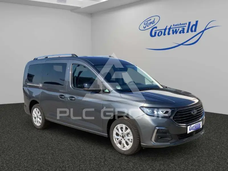 2025 Ford Tourneo