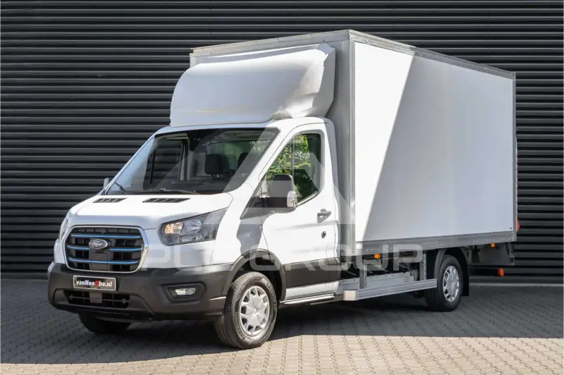2025 Ford E-Series