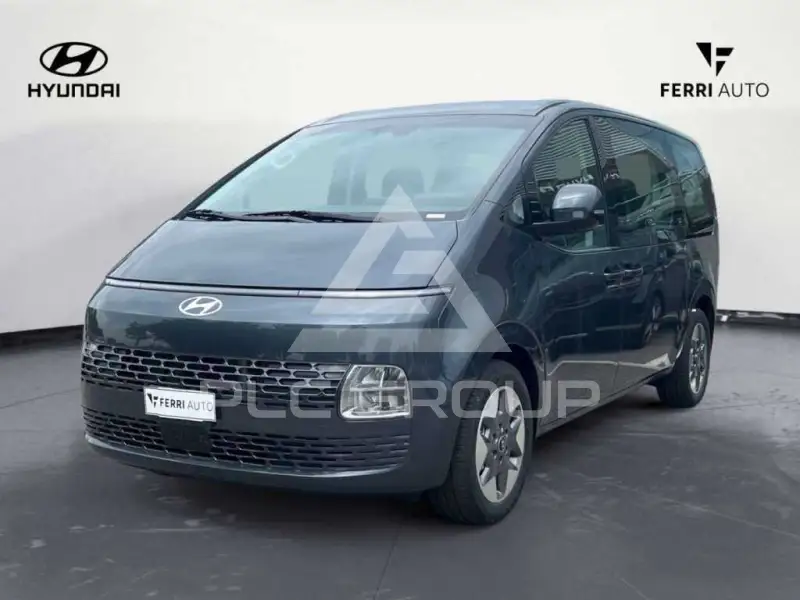 2025 Hyundai Staria