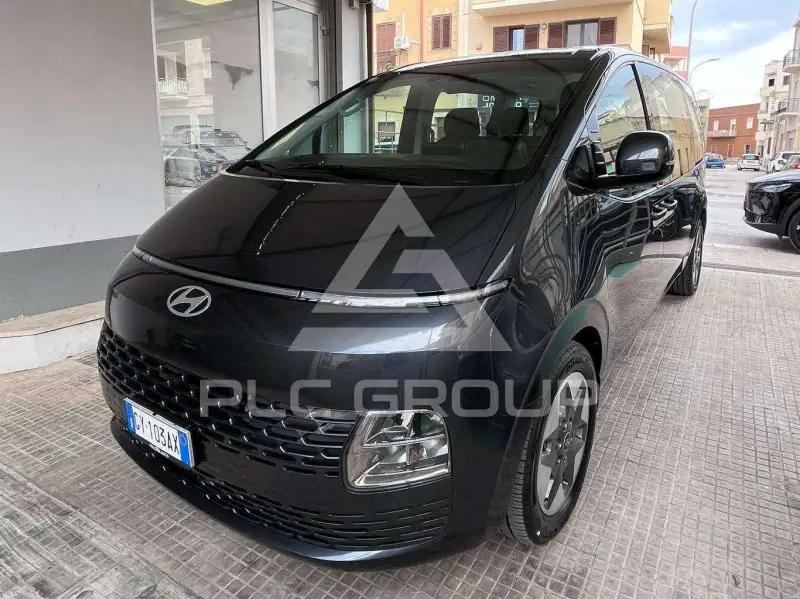 2025 Hyundai Staria