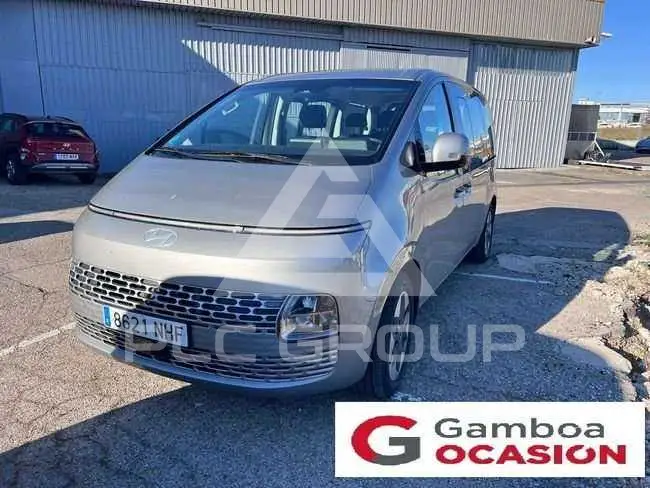 2025 Hyundai Staria