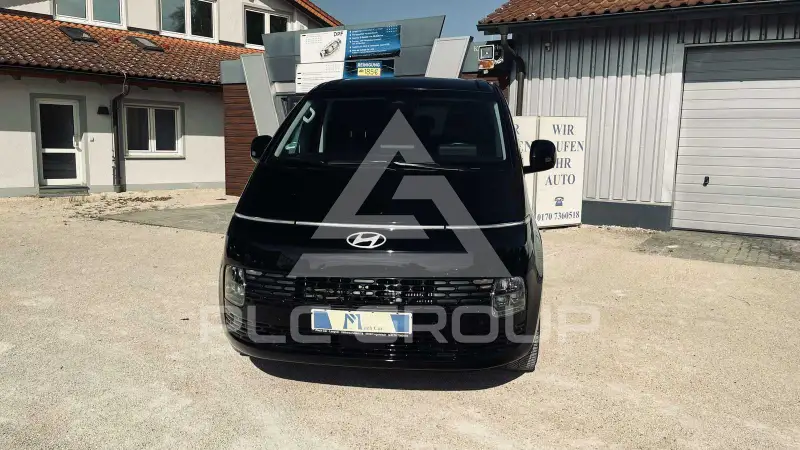 2025 Hyundai Staria