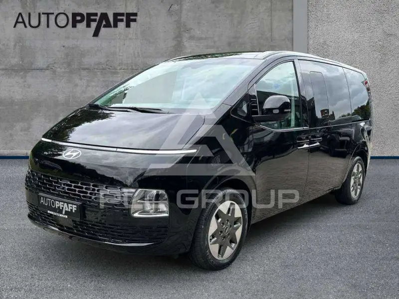 2025 Hyundai Staria