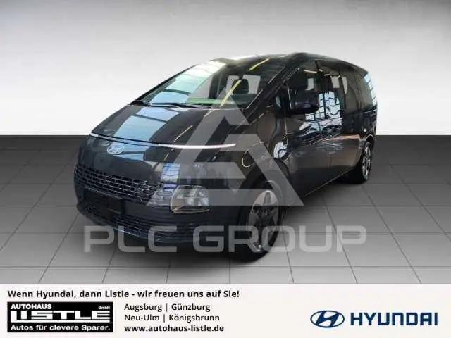 2025 Hyundai Staria