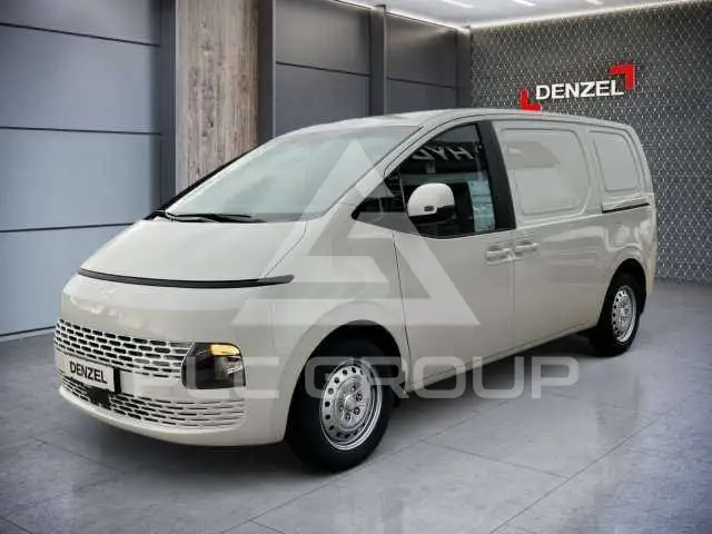 2025 Hyundai Staria