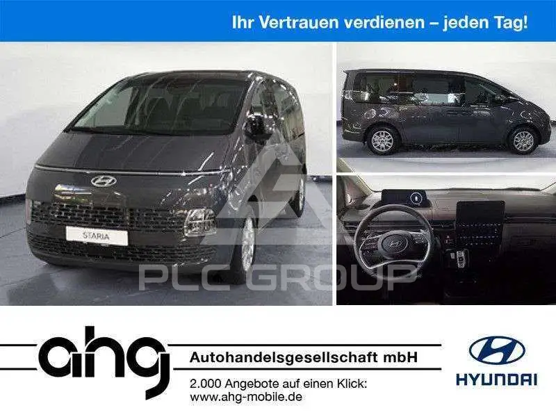 2025 Hyundai Staria