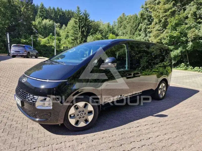 2025 Hyundai Staria