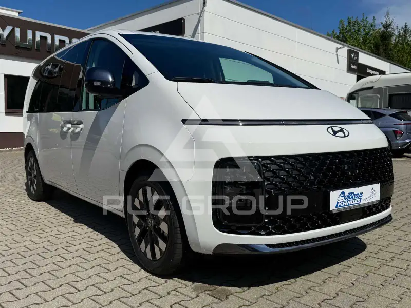 2025 Hyundai Staria