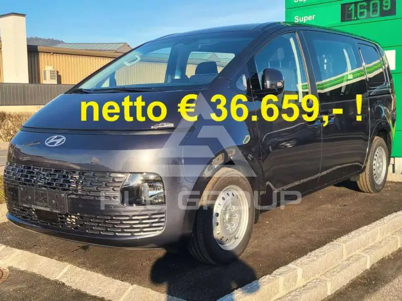 2025 Hyundai Staria