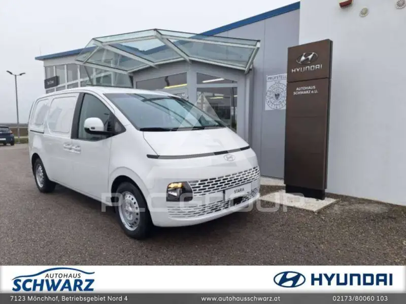 2025 Hyundai Staria