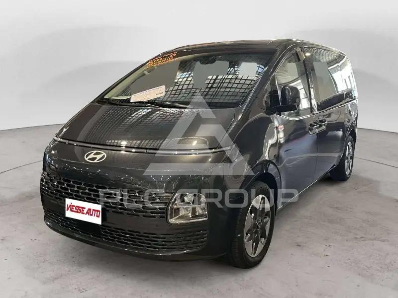 2025 Hyundai Staria