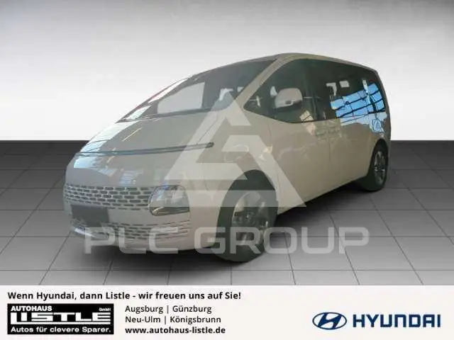 2025 Hyundai Staria