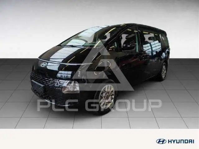 2025 Hyundai Staria