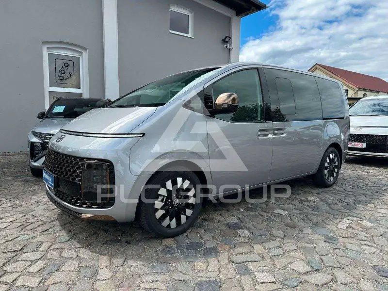 2025 Hyundai Staria