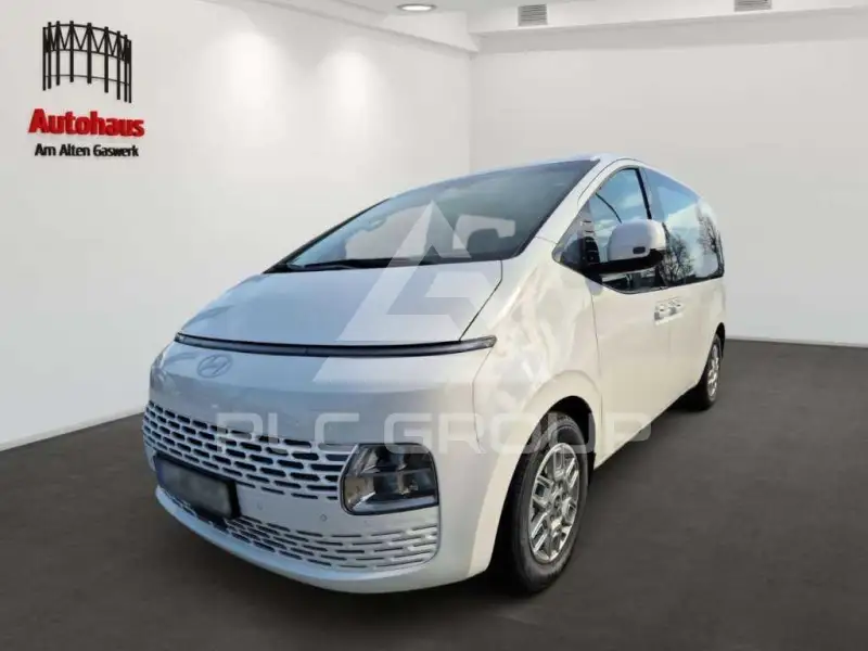 2025 Hyundai Staria