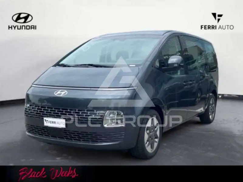 2025 Hyundai Staria