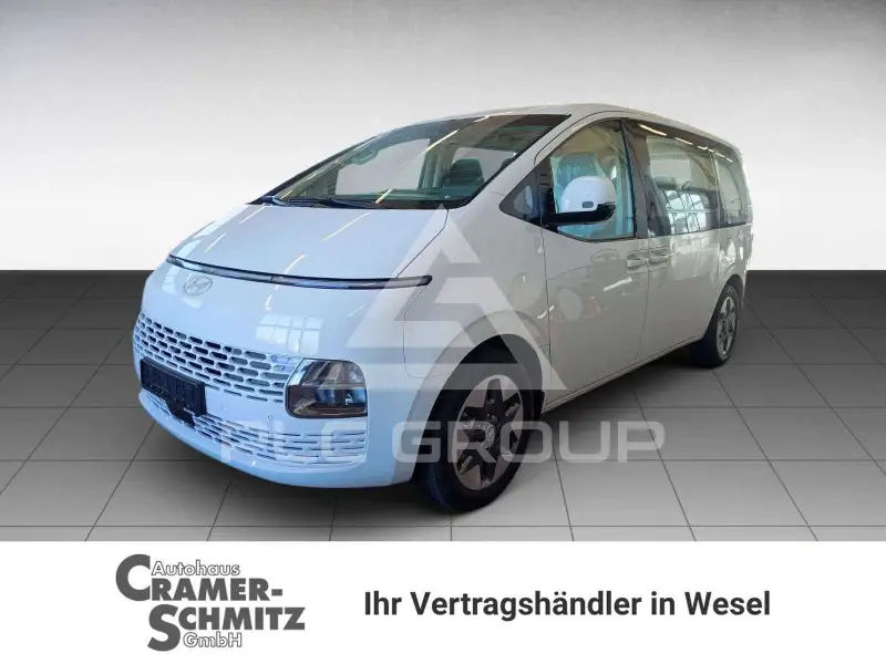 2025 Hyundai Staria