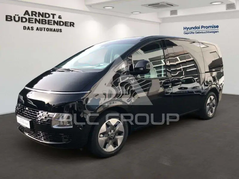 2025 Hyundai Staria