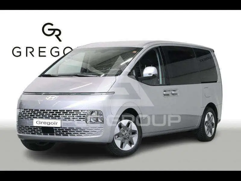 2025 Hyundai Staria
