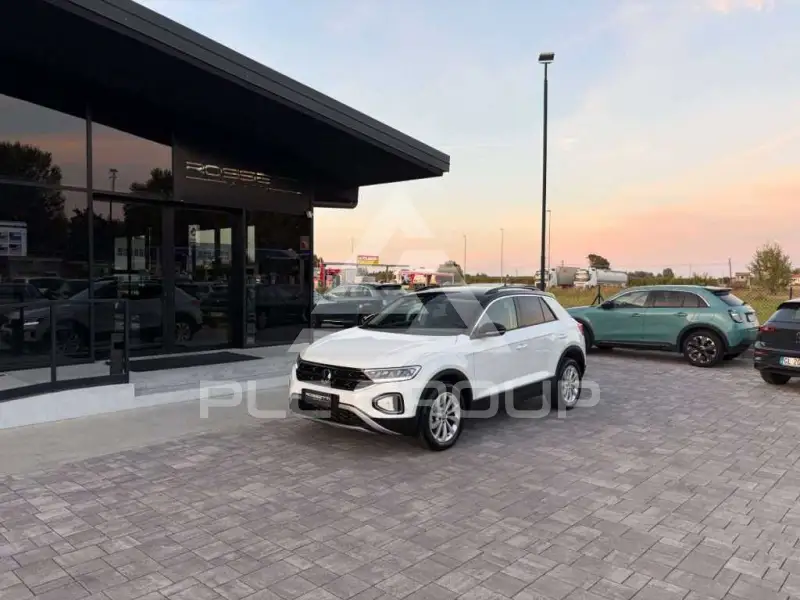 2025 Volkswagen T-Roc