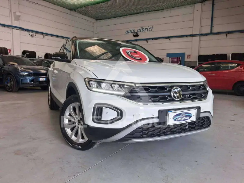 2025 Volkswagen T-Roc