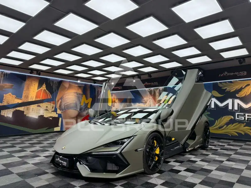 2025 Lamborghini Revuelto