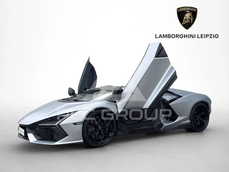 2025 Lamborghini Revuelto