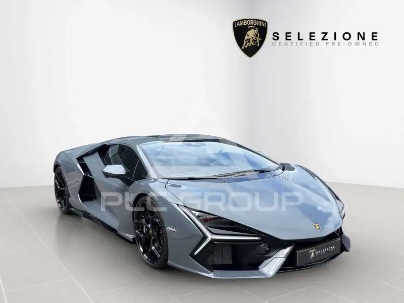 2025 Lamborghini Revuelto