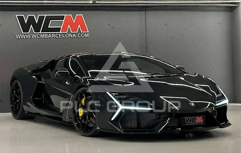 2025 Lamborghini Revuelto