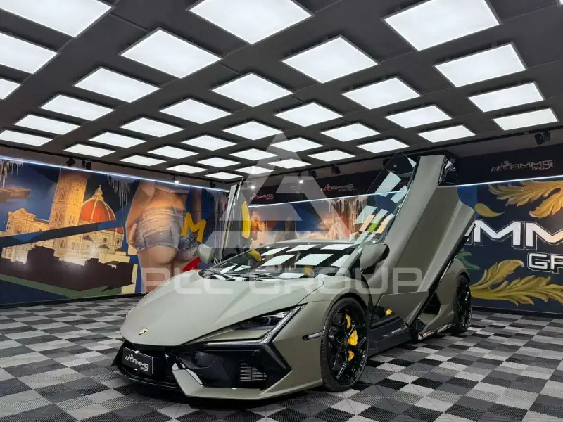 2025 Lamborghini Revuelto