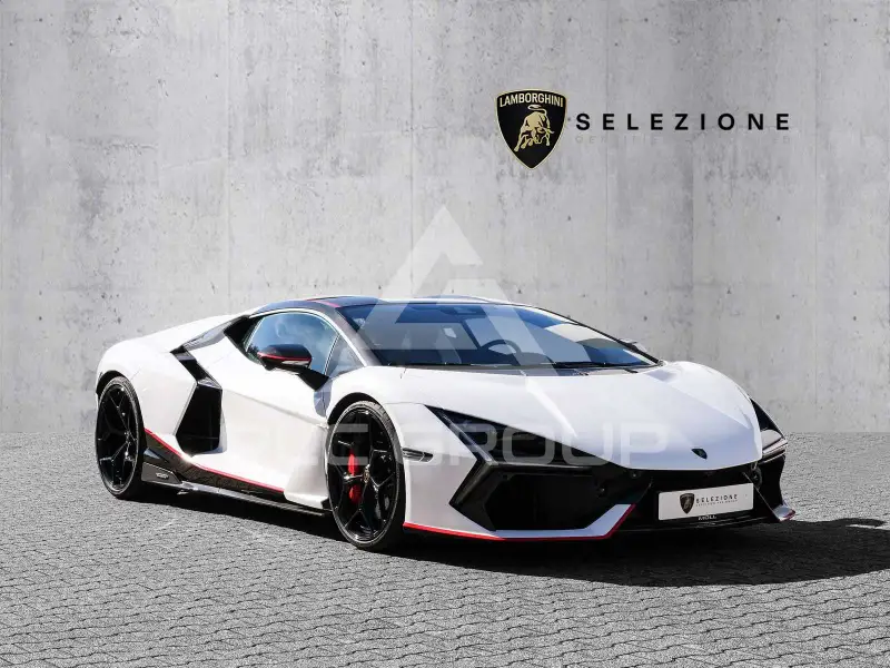 2025 Lamborghini Revuelto
