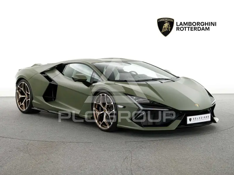 2025 Lamborghini Revuelto