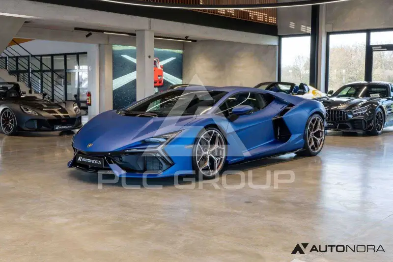 2024 Lamborghini Revuelto