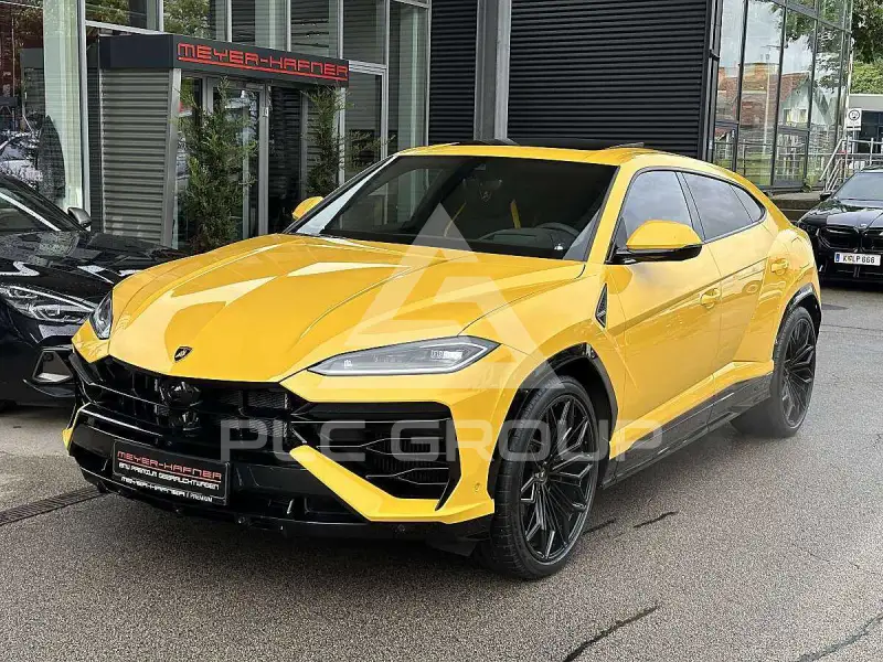 2025 Lamborghini Urus