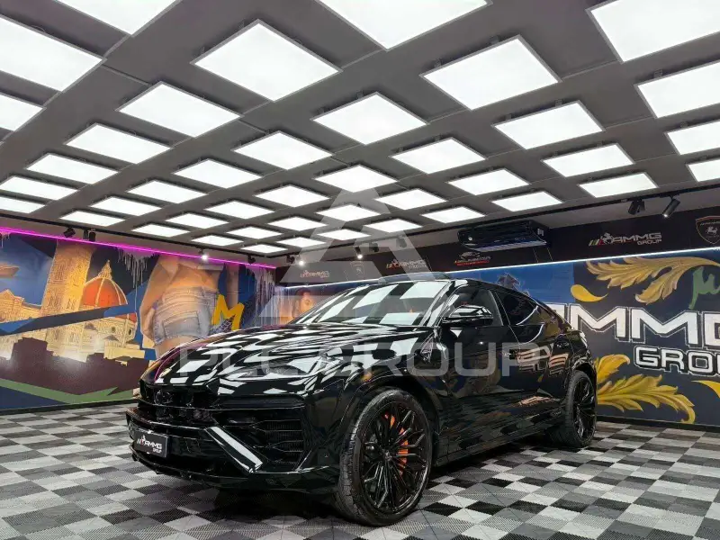 2025 Lamborghini Urus
