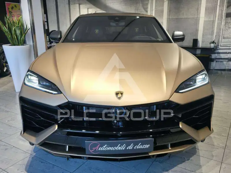 2025 Lamborghini Urus