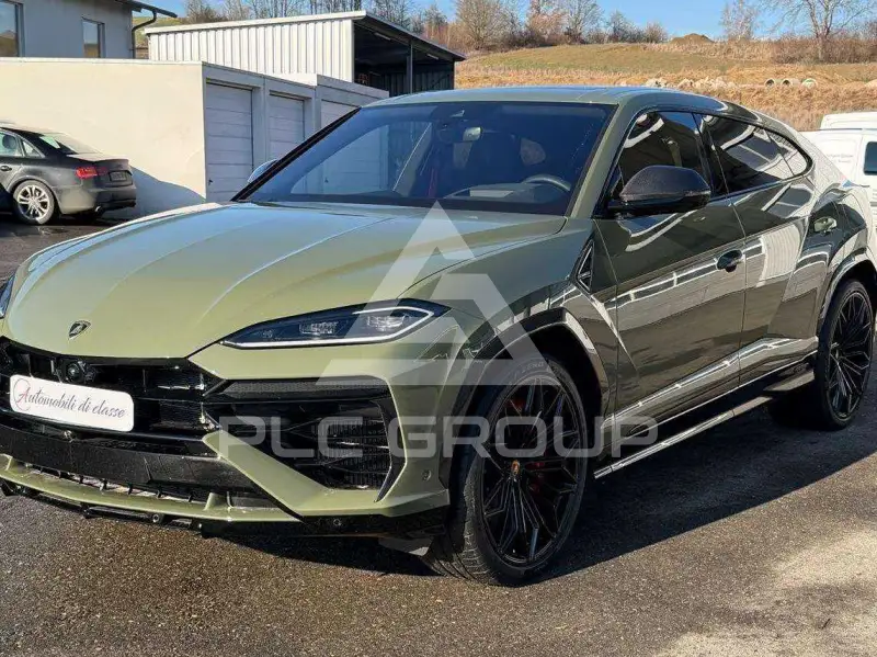 2025 Lamborghini Urus