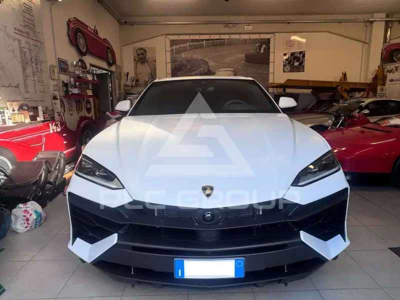 2025 Lamborghini Urus