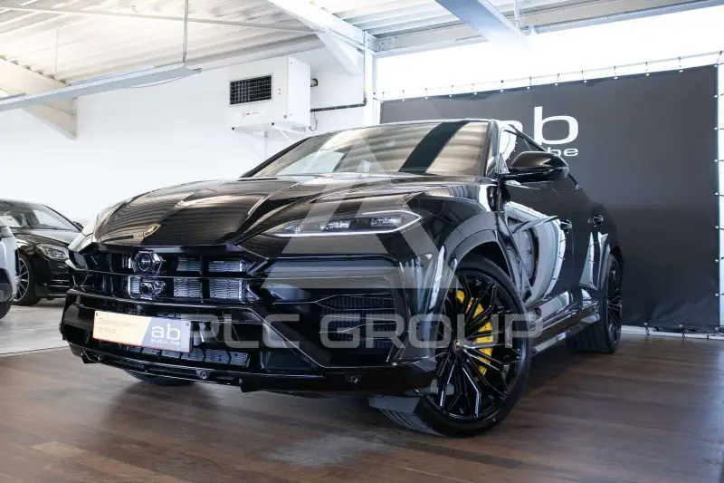 2025 Lamborghini Urus