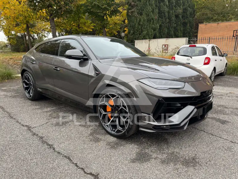 2025 Lamborghini Urus