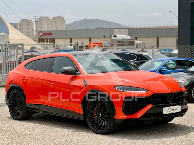 2025 Lamborghini Urus