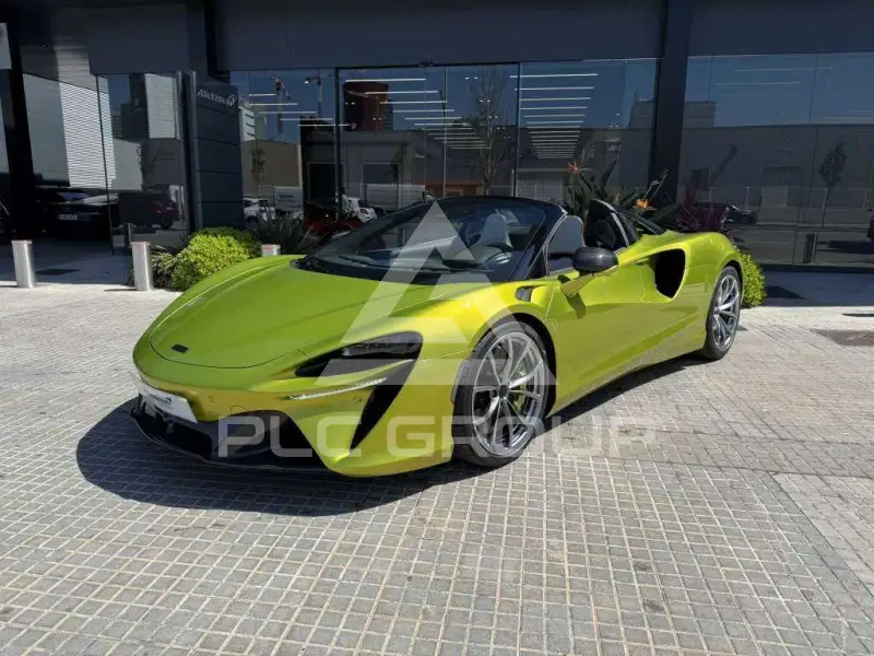 2025 McLaren ARTURA