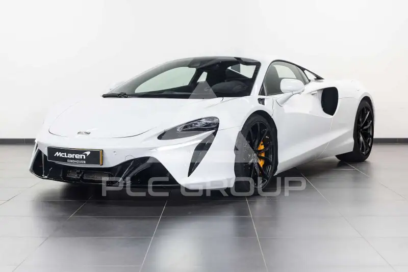 2025 McLaren ARTURA