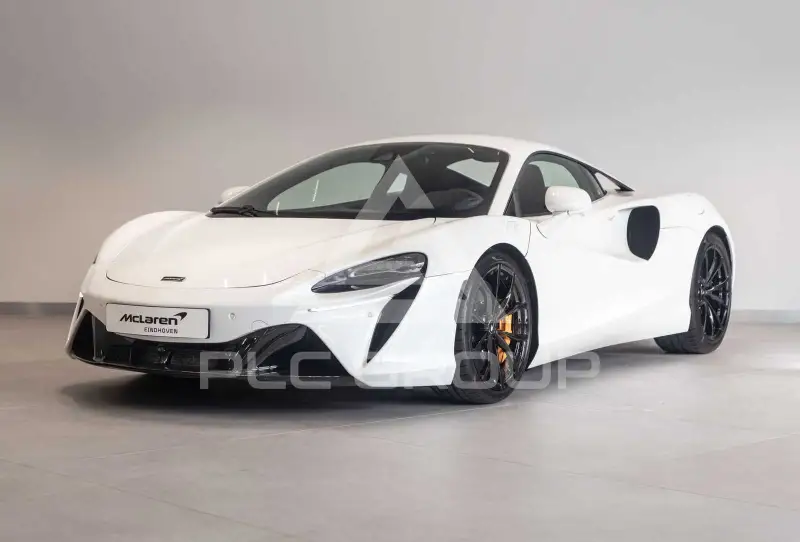 2025 McLaren ARTURA