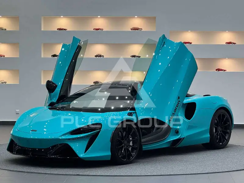 2025 McLaren ARTURA