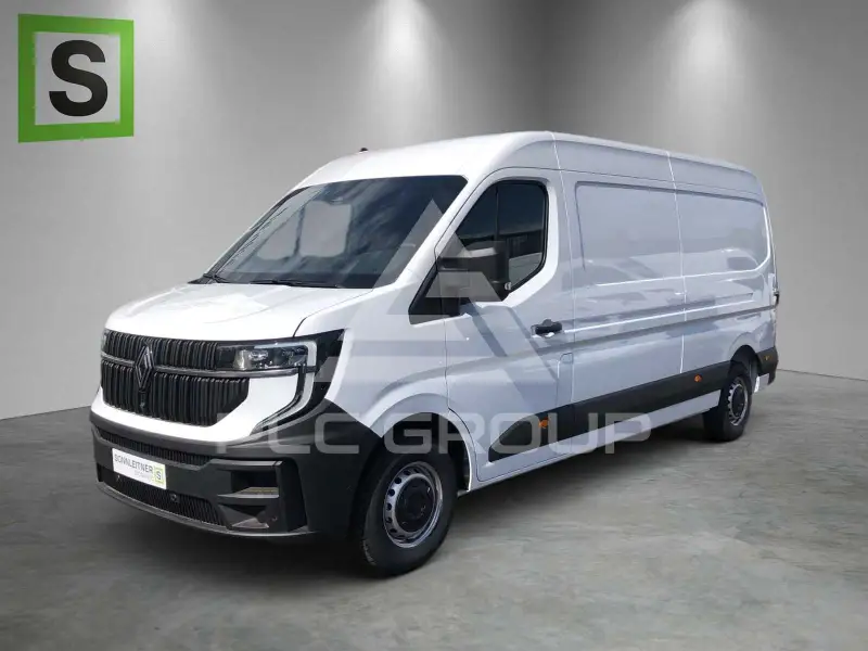 2025 Renault Master