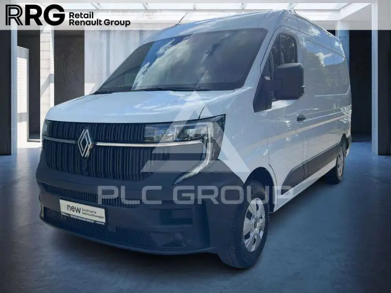 2025 Renault Master